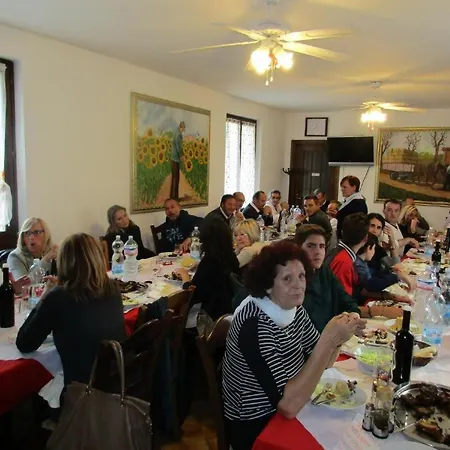 In Rocca Dei Marchesi Bed & Breakfast *