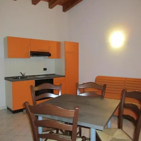 In Rocca Dei Marchesi فندق مبيت وإفطار *