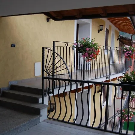 Bed & Breakfast In Rocca Dei Marchesi *