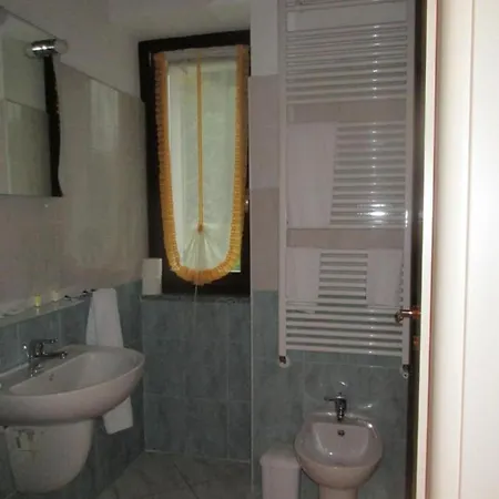 In Rocca Dei Marchesi Bed & Breakfast *